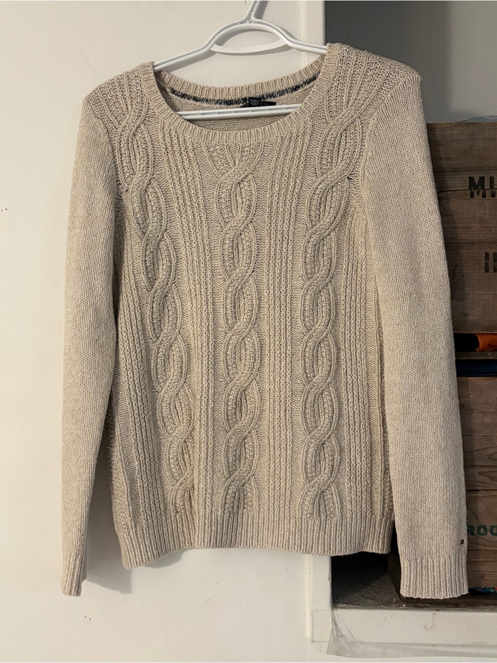 Tommy Hilfiger Cream Cable Knit Sweater Size Small